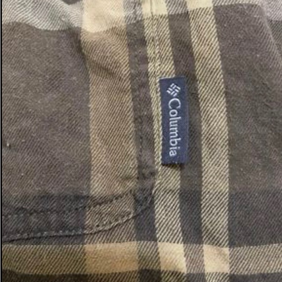 Columbia long sleeve button down Size Large - Picture 5 of 5